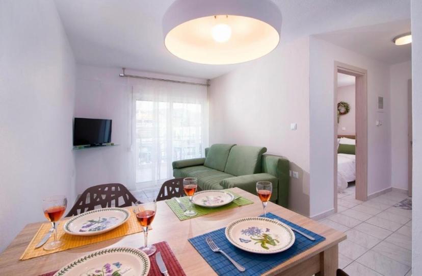 Lena Apartments 3 포토스 외부 사진