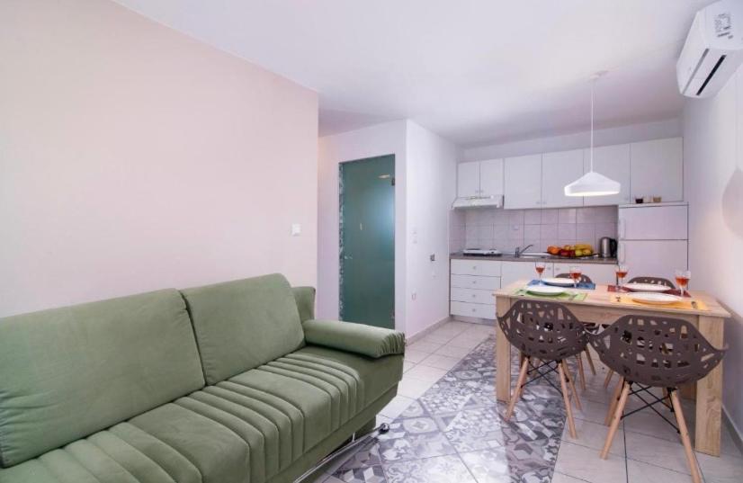 Lena Apartments 3 포토스 외부 사진